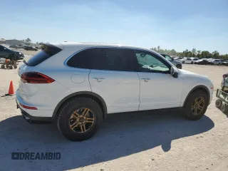 2016 Porsche Cayenne with VIN WP1AA2A28GLA08786, listed as a Copart auction lot 73426344 with 188,759 mi miles and Salvage title. Bid and sale history available at DreamBid. Image 3.