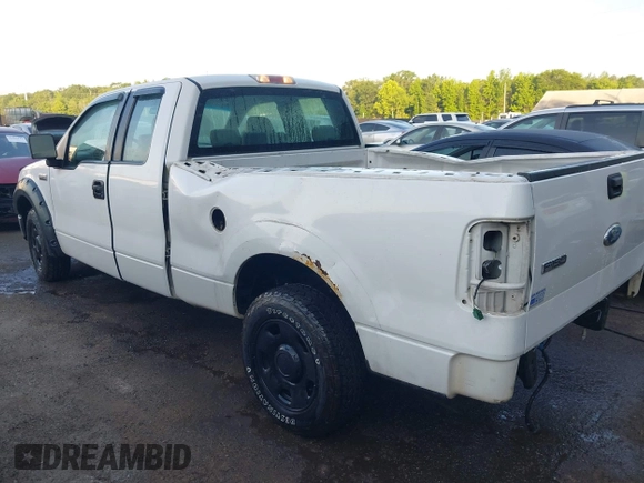 2008 Ford F-150 STX z VIN 1FTRX12W88FA16580, wystawiony jako IAAI lot #42572032 z przebiegiem 226 419 mil mil oraz . Historia ofert i sprzedaży dostępna na DreamBid. Obrazek 3.