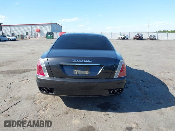 2007 Maserati Quattroporte with VIN ZAMFE39A070029397, listed as a IAAI auction lot 42027798 with 95,978 mi miles. Bid and sale history available at carsss.com. Image 16.