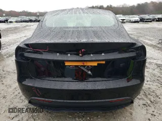 2024 Tesla Model 3 z VIN 5YJ3E1EA5RF748960, wystawiony jako Copart lot #83690834 z przebiegiem 2111 mil mil oraz Szkody całkowita. Historia ofert i sprzedaży dostępna na DreamBid. Obrazek 6.