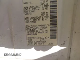 2020 Nissan NV Cargo S z VIN 1N6BF0KY4LN810374, wystawiony jako IAAI lot #41749430 z przebiegiem 281 153 mil mil oraz . Historia ofert i sprzedaży dostępna na DreamBid. Obrazek 9.