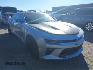 2017 Chevrolet Camaro 2SS with VIN 1G1FH1R7XH0131353, listed as a IAAI auction lot 41685746 with 82,527 mi miles. Bid and sale history available at carsss.com. Image 1.