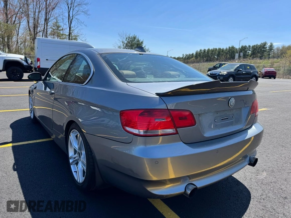 2009 BMW 3 Series 335i xDrive with VIN WBAWC73559E269786, listed as a Copart auction lot 56333585 with 113,363 mi miles and Clean Title. Bid and sale history available at DreamBid. Image 3.