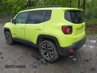 2017 Jeep Renegade Latitude z VIN ZACCJBBB0HPE95309, wystawiony jako IAAI lot #42330671 z przebiegiem 115 339 mil mil oraz . Historia ofert i sprzedaży dostępna na DreamBid. Obrazek 3.