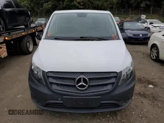 2019 Mercedes-Benz Metris Cargo z VIN WD3PG2EAXK3542077, wystawiony jako Copart lot #70091533 z przebiegiem 108 024 mil mil oraz . Historia ofert i sprzedaży dostępna na DreamBid. Obrazek 5.