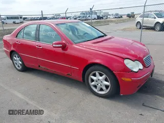 2004 Mercedes-Benz C 240 z VIN WDBRF81J14F500164, wystawiony jako IAAI lot #42070222 z przebiegiem 187 420 mil mil oraz . Historia ofert i sprzedaży dostępna na DreamBid. Obrazek 1.