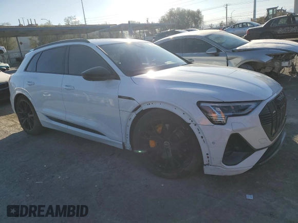 2022 Audi e-tron Chronos with VIN WA1VABGE9NB040096, listed as a Copart auction lot 44611785 with 49,609 mi miles and Salvage title. Bid and sale history available at DreamBid. Image 4.