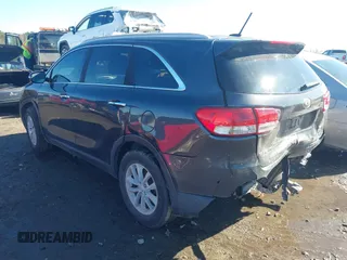 2016 Kia Sorento LX with VIN 5XYPG4A3XGG168713, listed as a IAAI auction lot 41632177 with 108,516 mi miles. Bid and sale history available at carsss.com. Image 3.