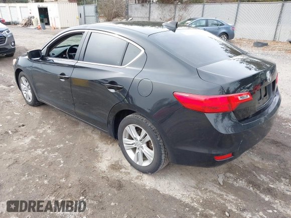 2013 Acura ILX with VIN 19VDE1F33DE003359, listed as a IAAI auction lot 41628219 with 167,171 mi miles. Bid and sale history available at carsss.com. Image 3.