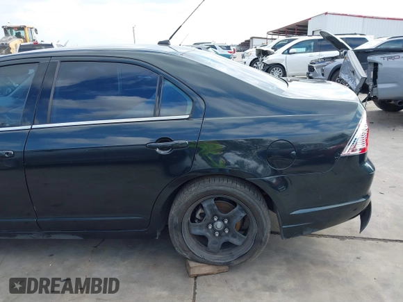 2010 Ford Fusion SE with VIN 3FAHP0HG5AR384834, listed as a IAAI auction lot 41533295 with 124,356 mi miles. Bid and sale history available at carsss.com. Image 19.