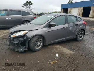 2012 Ford Focus SE z VIN 1FAHP3K25CL200170, wystawiony jako Copart lot #56095765 z przebiegiem 128 055 mil mil oraz Czysty tytuł • Clean title. Historia ofert i sprzedaży dostępna na DreamBid. Obrazek 1.