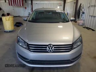 2015 Volkswagen Passat S with VIN 1VWAS7A36FC005031, listed as a Copart auction lot 52231825 with 168,247 mi miles and Clean title. Bid and sale history available at DreamBid. Image 5.