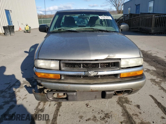 2001 Chevrolet S-10 LS with VIN 1GCDT19W618242218, listed as a Copart auction lot 51921875 with 156,887 mi miles and Salvage Title. Bid and sale history available at DreamBid. Image 5.
