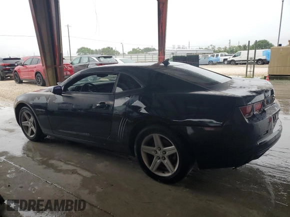 2010 Chevrolet Camaro 1LT z VIN 2G1FB1EV3A9183926, wystawiony jako Copart lot #59075855 z przebiegiem 153 087 mil mil oraz Czysty tytuł • Clean title. Historia ofert i sprzedaży dostępna na DreamBid. Obrazek 2.