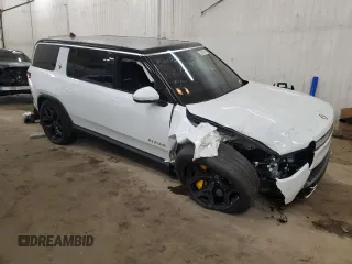 2023 Rivian R1S Adventure z VIN 7PDSGABA2PN013659, wystawiony jako Copart lot #53475945 z przebiegiem 13 928 mil mil oraz Szkody całkowita. Historia ofert i sprzedaży dostępna na DreamBid. Obrazek 4.