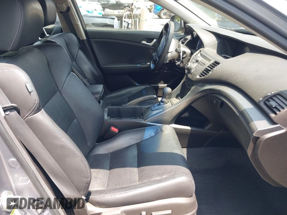 2012 Acura TSX Technology z VIN JH4CW2H67CC003799, wystawiony jako IAAI lot #42171355 z przebiegiem 124 184 mil mil oraz . Historia ofert i sprzedaży dostępna na DreamBid. Obrazek 5.