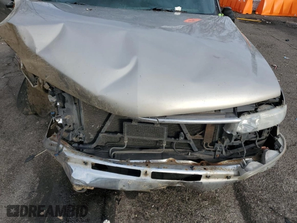 2000 Chevrolet Suburban LS with VIN 3GNFK16T8YG126021, listed as a Copart auction lot 41543485 with Not provided miles and Non repairable. Bid and sale history available at DreamBid. Image 13.