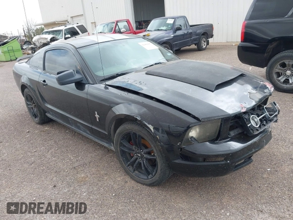 2006 Ford Mustang Standard with VIN 1ZVFT80N765224516, listed as a IAAI auction lot 42401817 with 159,911 mi miles and . Bid and sale history available at DreamBid. Image 1.