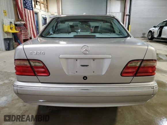 2002 Mercedes-Benz E 320 with VIN WDBJF65J52B497463, listed as a Copart auction lot 82372014 with 201,131 mi miles and Salvage Title. Bid and sale history available at DreamBid. Image 6.