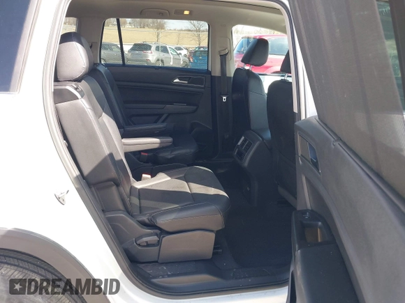 2019 Volkswagen Atlas SEL with VIN 1V2MR2CA2KC597854, listed as a IAAI auction lot 41924853 with 96,847 mi miles and . Bid and sale history available at DreamBid. Image 8.