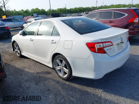 2012 Toyota Camry L with VIN 4T1BF1FK5CU533363, listed as a IAAI auction lot 42128577 with 1 mi miles. Bid and sale history available at carsss.com. Image 3.