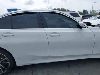 2019 BMW 3 Series 330i with VIN WBA5R1C54KAK09616, listed as a IAAI auction lot 41708353 with 46,277 mi miles and . Bid and sale history available at DreamBid. Image 13.