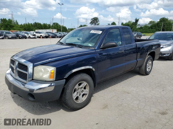 2005 Dodge Dakota SLT with VIN 1D7HE42K75S198717, listed as a Copart auction lot 57344684 with 260,547 mi miles and Non Repairable. Bid and sale history available at carsss.com. Image 1.