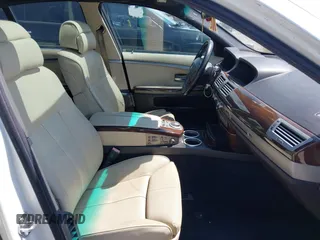 2006 BMW 7 Series 750i with VIN WBAHL83576DT03355, listed as a IAAI auction lot 42606906 with 186,494 mi miles and . Bid and sale history available at DreamBid. Image 5.