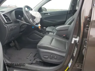 2020 Hyundai Tucson Sport с VIN KM8J3CAL4LU170571, выставлен на аукционе Copart как лот 60997395 с пробегом 5 860 миль миль и Списание • Salvage title. История ставок и продаж доступна на DreamBid. Изображение 7.