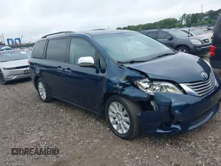 2011 Toyota Sienna XLE z VIN 5TDDK3DC3BS007350, wystawiony jako IAAI lot #42680271 z przebiegiem 203 970 mil mil oraz . Historia ofert i sprzedaży dostępna na DreamBid. Obrazek 1.