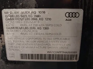 2017 Audi Q5 Premium with VIN WA1C2AFP7HA068989, listed as a IAAI auction lot 41753832 with 88,033 mi miles. Bid and sale history available at carsss.com. Image 9.