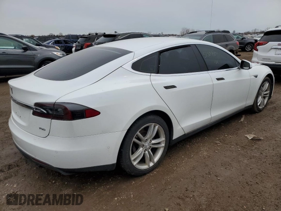 2015 Tesla Model S 85D with VIN 5YJSA1S21FF089159, listed as a Copart auction lot 51504605 with 58,944 mi miles and Clean Title. Bid and sale history available at carsss.com. Image 3.