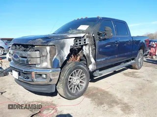 2018 Ford Super Duty F-250 SRW XL with VIN 1FT7W2BT2JEB68095, listed as a IAAI auction lot 41643844 with 1 mi miles. Bid and sale history available at carsss.com. Image 2.