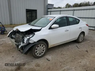 2019 Nissan Versa SV z VIN 3N1CN7AP7KL852681, wystawiony jako Copart lot #51081995 z przebiegiem 131 822 mil mil oraz Szkoda całkowita • Salvage title. Historia ofert i sprzedaży dostępna na DreamBid. Obrazek 1.
