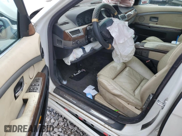 2004 BMW 7 Series 745i with VIN WBAGL63444DP70074, listed as a Copart auction lot 45068004 with Not Provided miles and Salvage Title. Bid and sale history available at DreamBid. Image 8.