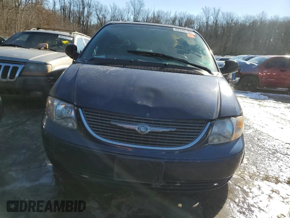 2002 Chrysler Town & Country EX with VIN 2C8GP74L22R503107, listed as a Copart auction lot 88330165 with 285,216 mi miles and Salvage Title. Bid and sale history available at carsss.com. Image 5.