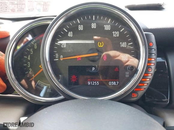 2016 MINI Cooper Convertible with VIN WMWWG5C53G3C18842, listed as a IAAI auction lot 41864596 with 91,253 mi miles. Bid and sale history available at carsss.com. Image 7.