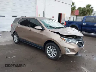 2019 Chevrolet Equinox LT z VIN 2GNAXKEV4K6259009, wystawiony jako IAAI lot #42148297 z przebiegiem 47 897 mil mil oraz . Historia ofert i sprzedaży dostępna na DreamBid. Obrazek 1.