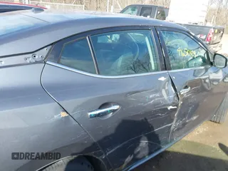 2016 Nissan Maxima SV z VIN 1N4AA6AP5GC412767, wystawiony jako IAAI lot #41650129 z przebiegiem 83 521 mil mil oraz . Historia ofert i sprzedaży dostępna na DreamBid. Obrazek 14.
