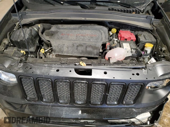 2021 Jeep Renegade 80th Anniversary с VIN ZACNJDBB0MPN35920, выставлен на аукционе Copart как лот 87294164 с пробегом 53 422 миль миль и Списание • Salvage title. История ставок и продаж доступна на DreamBid. Изображение 12.