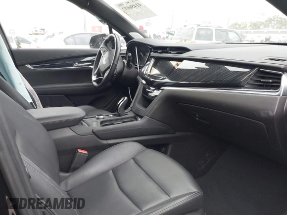 2023 Cadillac XT6 FWD Premium Luxury with VIN 1GYKPCRS5PZ119186, listed as a IAAI auction lot 41456602 with 32,189 mi miles. Bid and sale history available at carsss.com. Image 3.