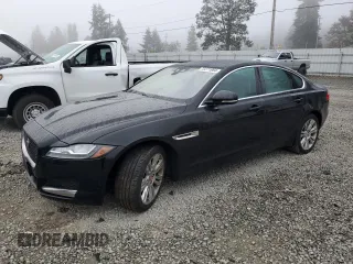 2016 Jaguar XF 35t Premium with VIN SAJBD4BV4GCY11212, listed as a Copart auction lot 72271964 with 39,753 mi miles and Salvage Title. Bid and sale history available at carsss.com. Image 1.