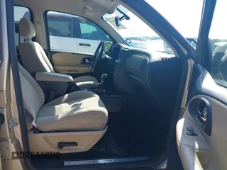 2005 Chevrolet TrailBlazer LS with VIN 1GNDS13S552348684, listed as a IAAI auction lot 42091315 with 216,602 mi miles and . Bid and sale history available at DreamBid. Image 5.