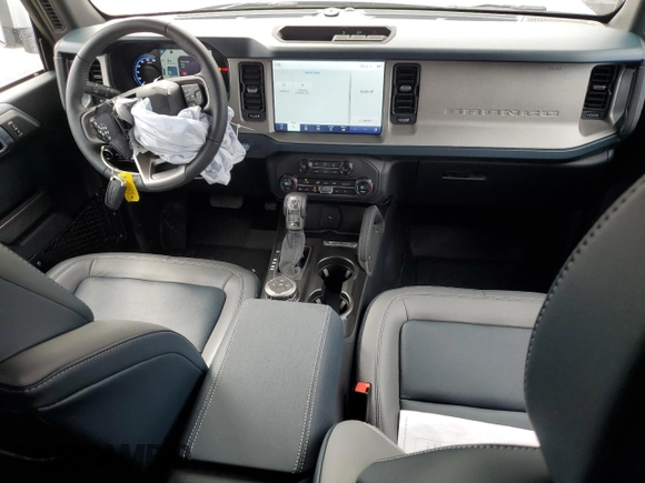 2024 Ford Bronco Outer Banks with VIN 1FMEE8BP2RLA43360, listed as a Copart auction lot 51210275 with 575 mi miles and Salvage title. Bid and sale history available at DreamBid. Image 8.