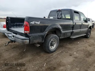 2000 Ford Super Duty F-250 XL with VIN 1FTNW21F6YEC98099, listed as a Copart auction lot 45403345 with 121,425 mi miles and Salvage Title. Bid and sale history available at carsss.com. Image 3.