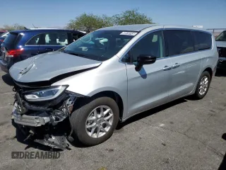 2024 Chrysler Pacifica Touring L with VIN 2C4RC1BG5RR156312, listed as a Copart auction lot 60510745 with 31,228 mi miles and Non repairable. Bid and sale history available at DreamBid. Image 1.
