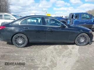 2025 Mercedes-Benz C 300 with VIN W1KAF4HB5SR241590, listed as a IAAI auction lot 41654082 with 4,297 mi miles and . Bid and sale history available at DreamBid. Image 13.