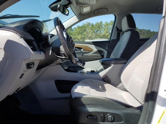2020 GMC Terrain SLE with VIN 3GKALTEV2LL301902, listed as a Copart auction lot 47677615 with 117,068 mi miles and Salvage Title. Bid and sale history available at DreamBid. Image 7.