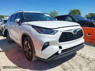 2020 Toyota Highlander XLE with VIN 5TDGZRAH7LS029834, listed as a IAAI auction lot 41833583 with 36,666 mi miles. Bid and sale history available at carsss.com. Image 1.