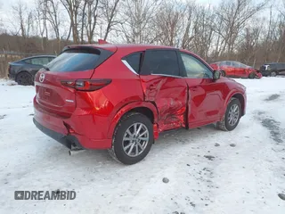 2025 Mazda CX-5 2.5 S Preferred Package with VIN JM3KFBCLXS0585270, listed as a IAAI auction lot 41410789 with 162 mi miles. Bid and sale history available at carsss.com. Image 4.